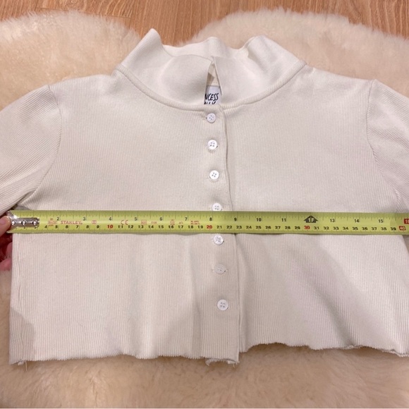 Princess Polly Downtown Crop Top - 4 - Picture 6 of 8